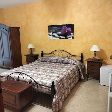 The Best Rooms & Apartments - Parcheggia Gratis Sotto Casa Ed Entra - مازارا ديل فالو المظهر الخارجي الصورة